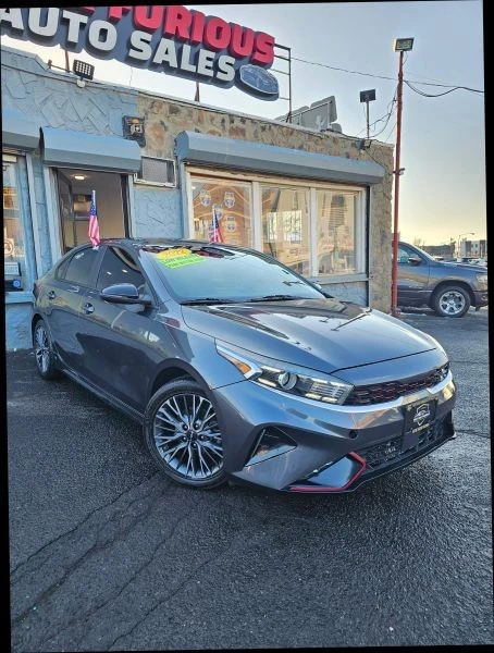 2022 Kia Forte - Image 5 of 12