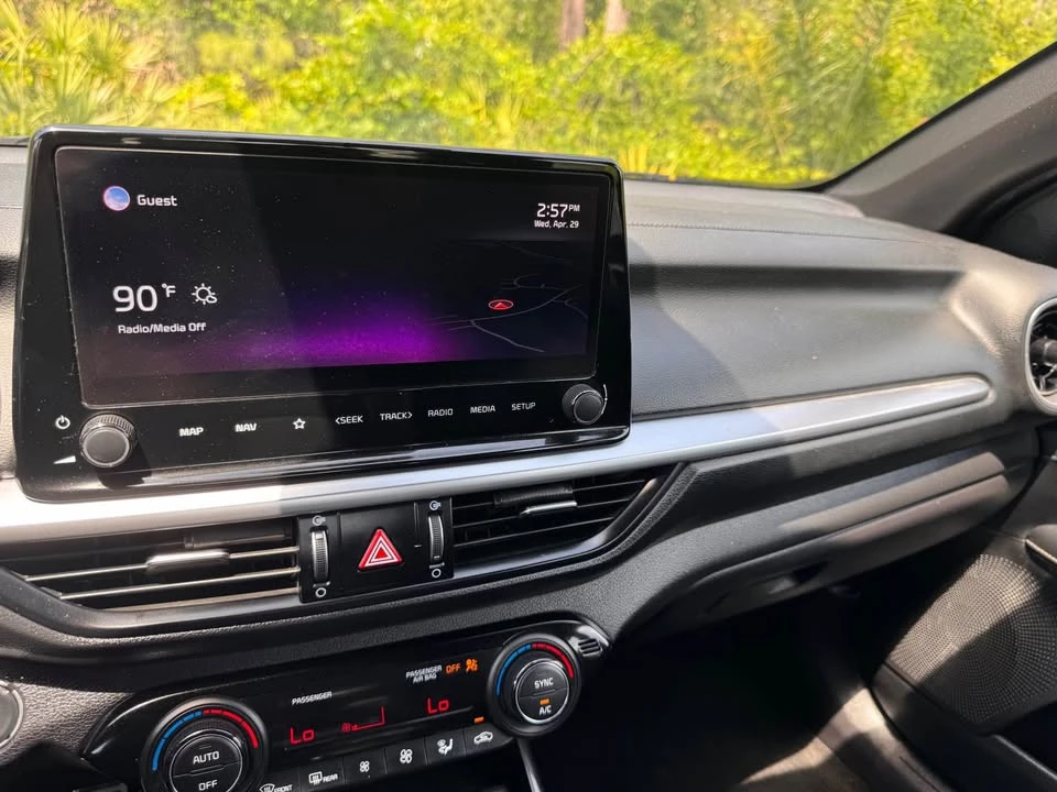 2022 Kia Forte - Image 13 of 15