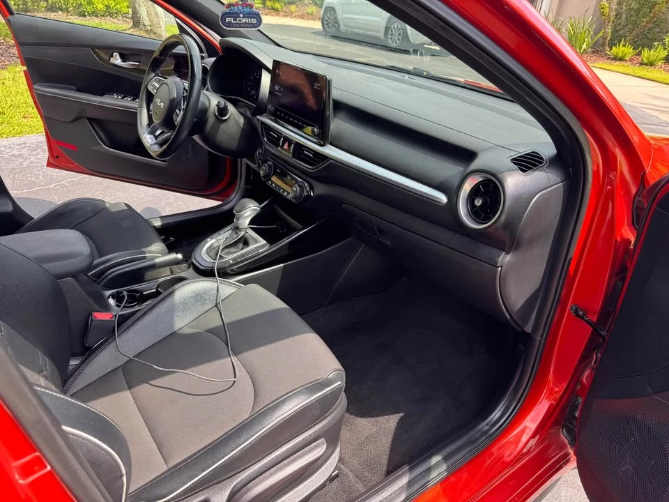 2022 Kia Forte - Image 9 of 15