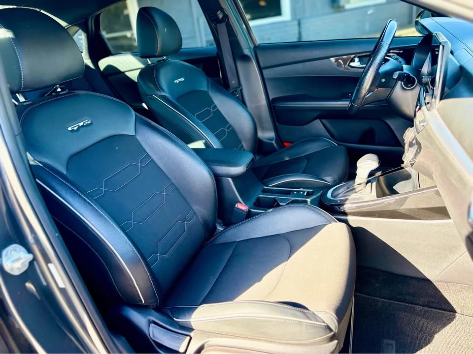 2022 Kia Forte - Image 8 of 14
