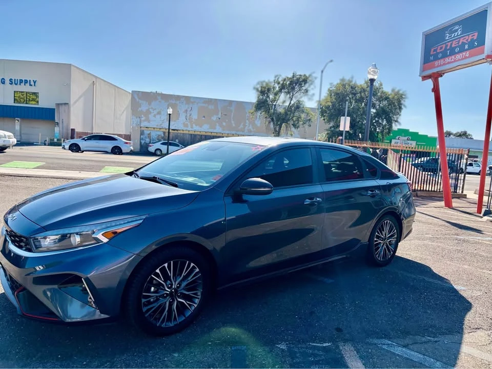 2022 Kia Forte - Image 2 of 14