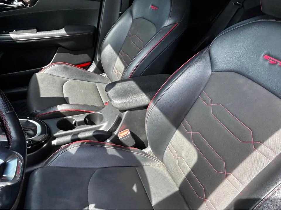 2022 Kia Forte - Image 5 of 16