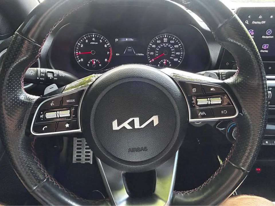 2022 Kia Forte - Image 9 of 16
