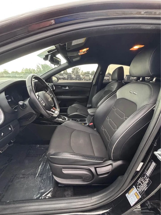 2022 Kia Forte - Image 6 of 13
