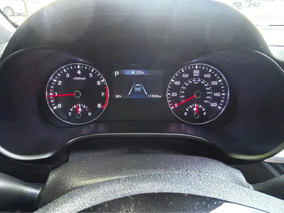 2022 Kia Forte - Image 10 of 16