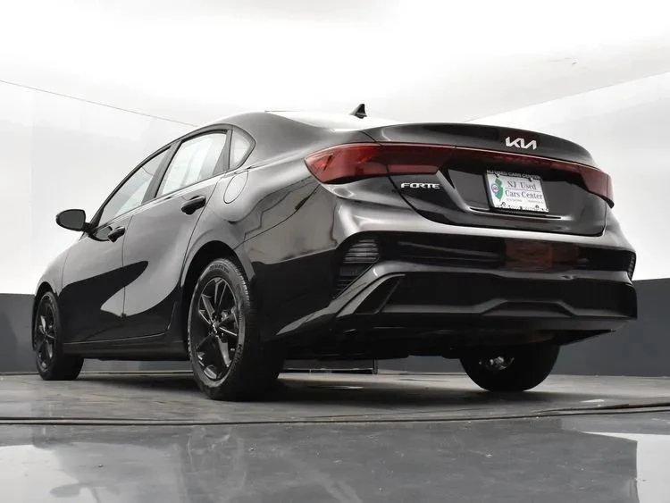 2022 Kia Forte - Image 12 of 12