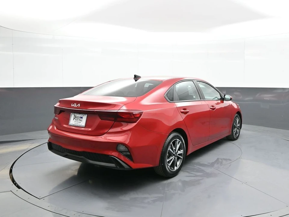 2022 Kia Forte - Image 6 of 21