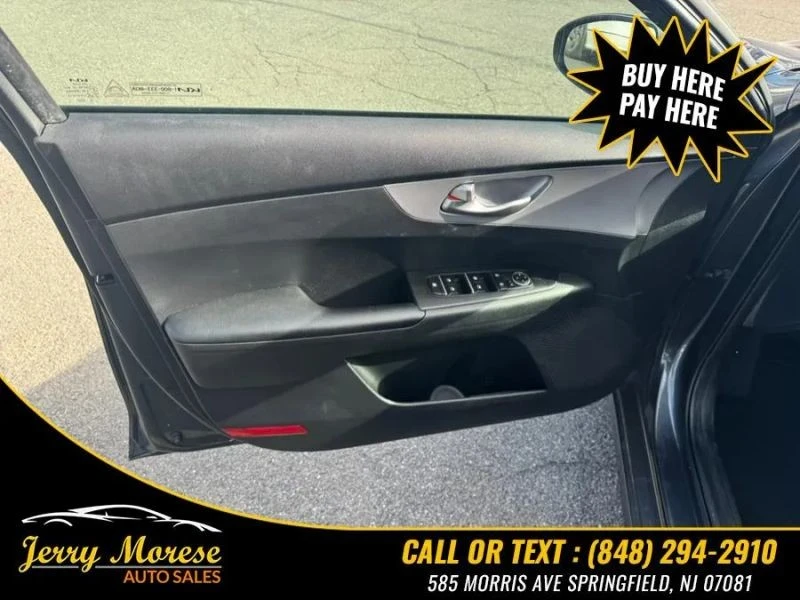 2022 Kia Forte - Image 10 of 12
