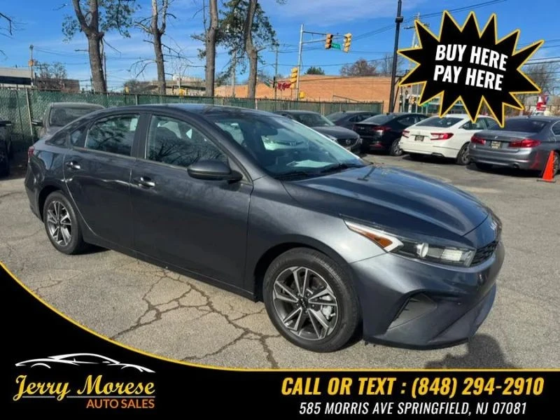2022 Kia Forte - Image 8 of 12