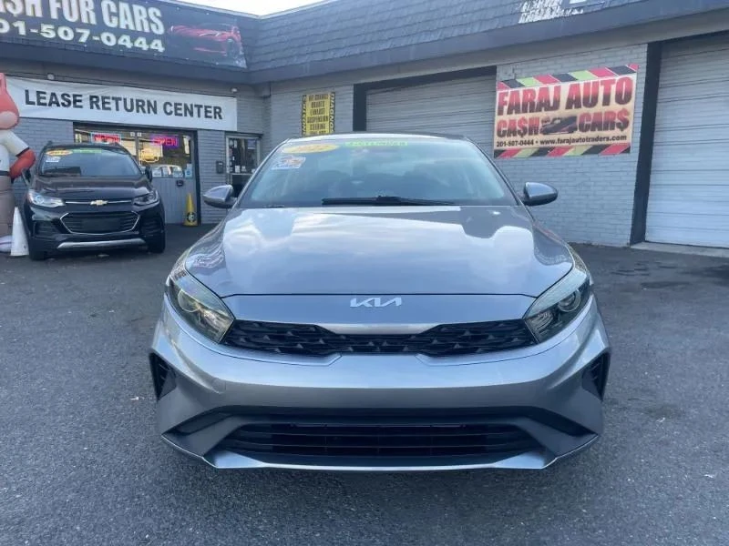 2022 Kia Forte - Image 2 of 12