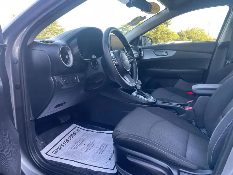 2022 Kia Forte - Image 11 of 12