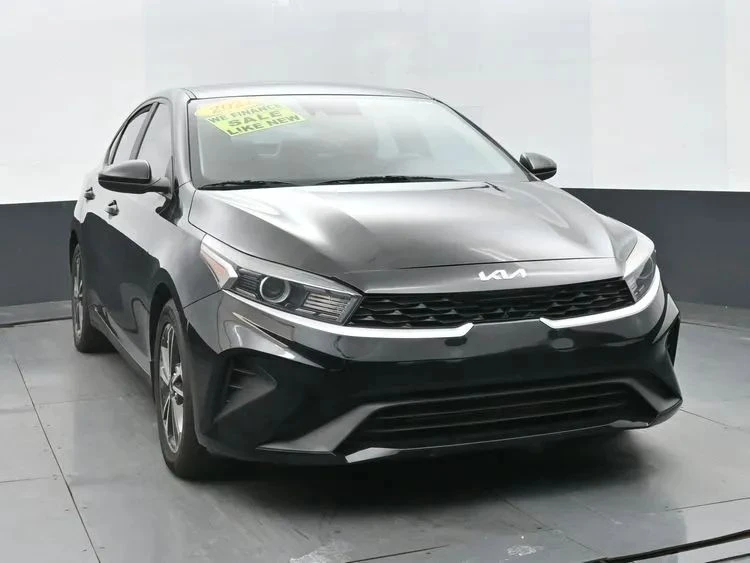 2022 Kia Forte - Image 3 of 12