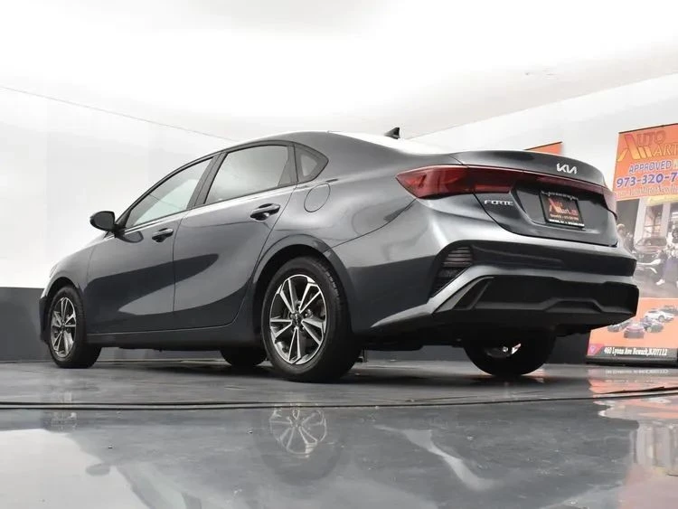 2022 Kia Forte - Image 12 of 12