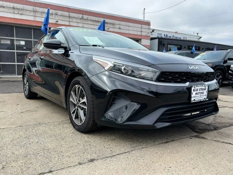 2022 Kia Forte - Image 6 of 12