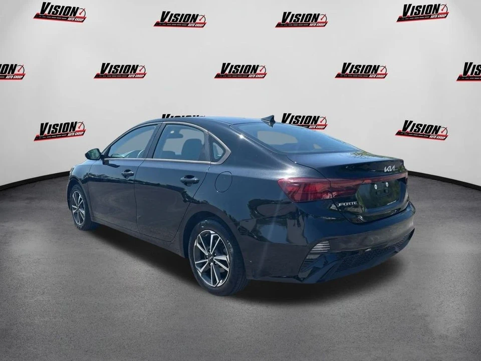 2022 Kia Forte - Image 7 of 12