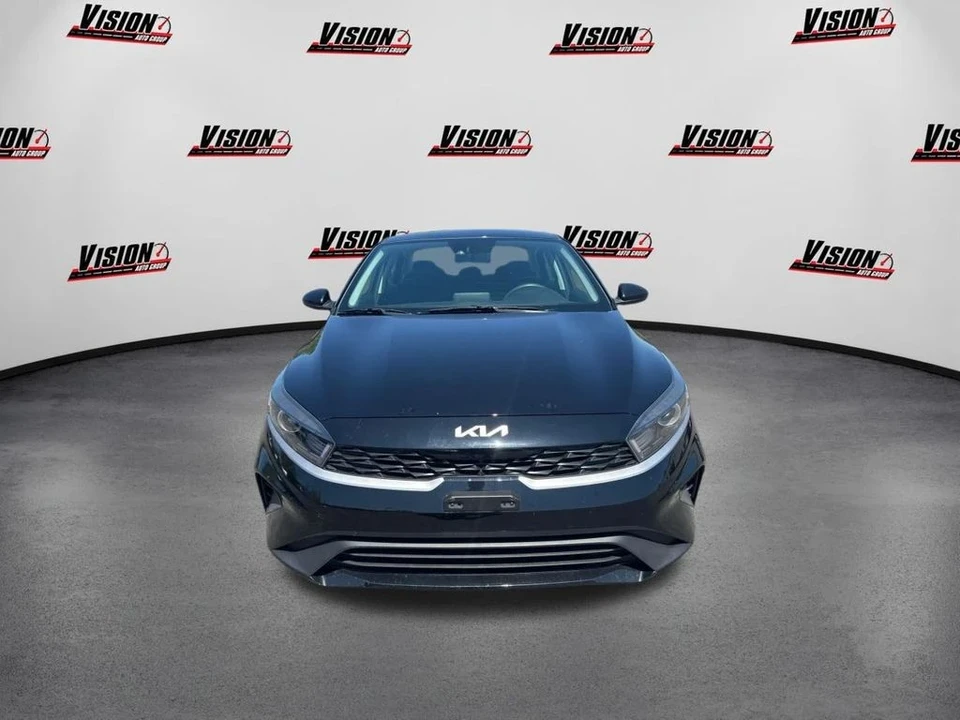 2022 Kia Forte - Image 2 of 12