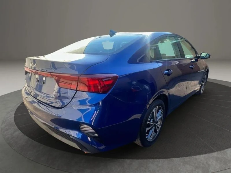 2022 Kia Forte - Image 5 of 12