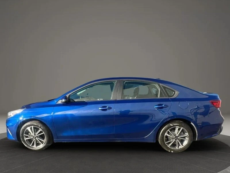 2022 Kia Forte - Image 8 of 12