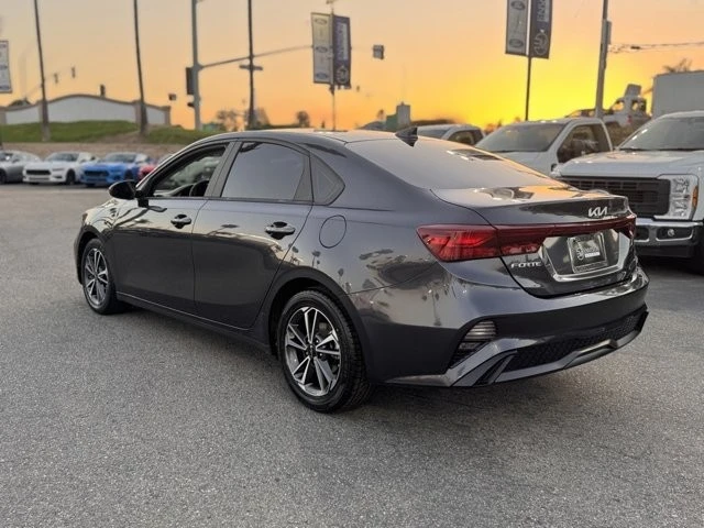 2022 Kia Forte - Image 10 of 12