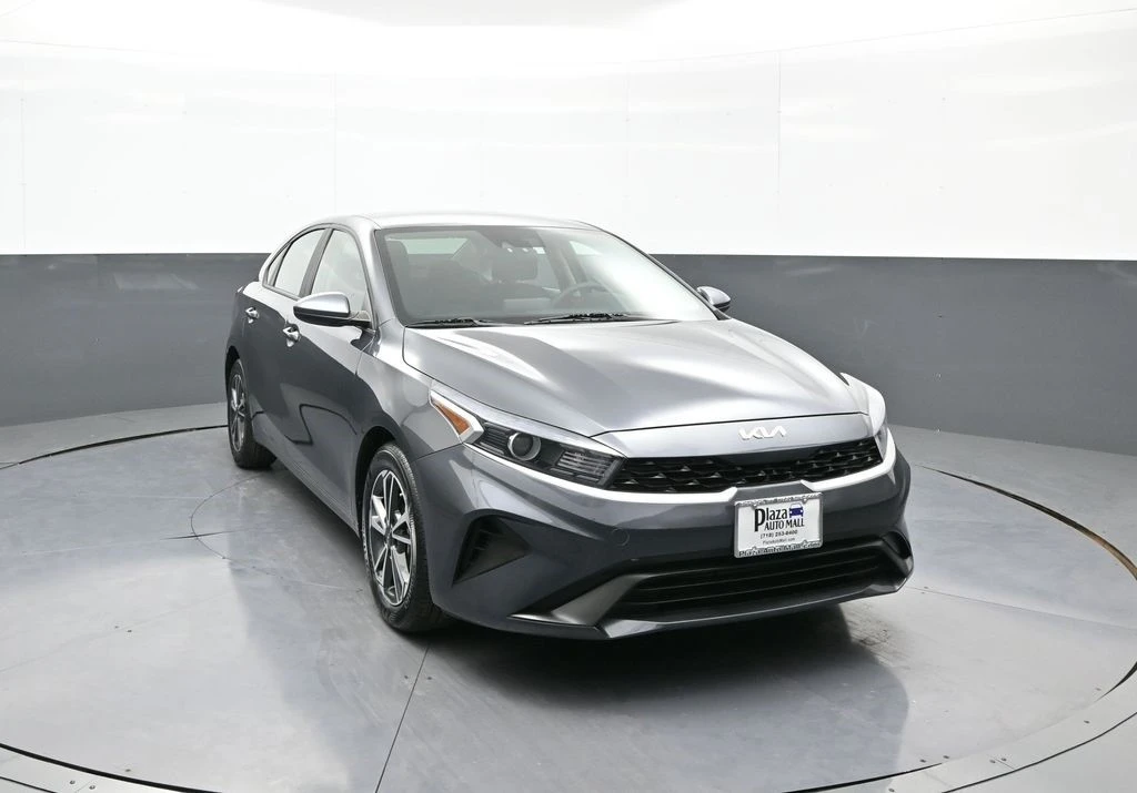 2022 Kia Forte - Image 3 of 12