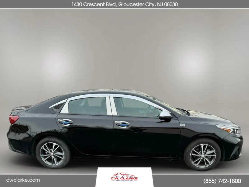 2022 Kia Forte - Image 4 of 12