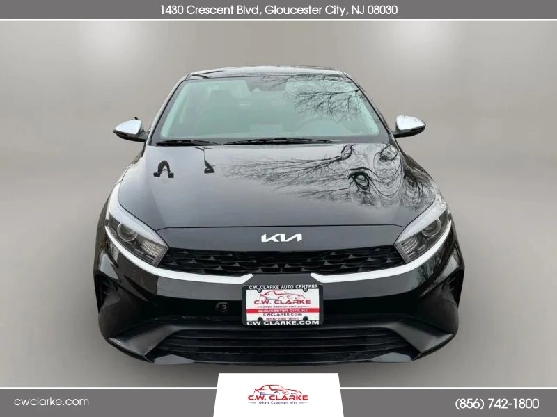 2022 Kia Forte - Image 2 of 12