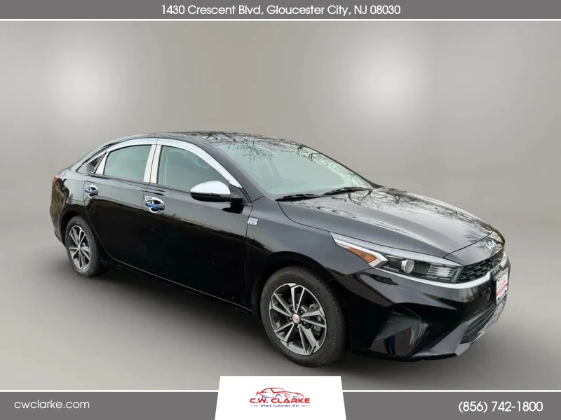 2022 Kia Forte - Image 3 of 12