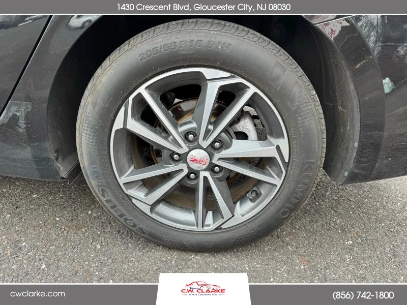 2022 Kia Forte - Image 9 of 12