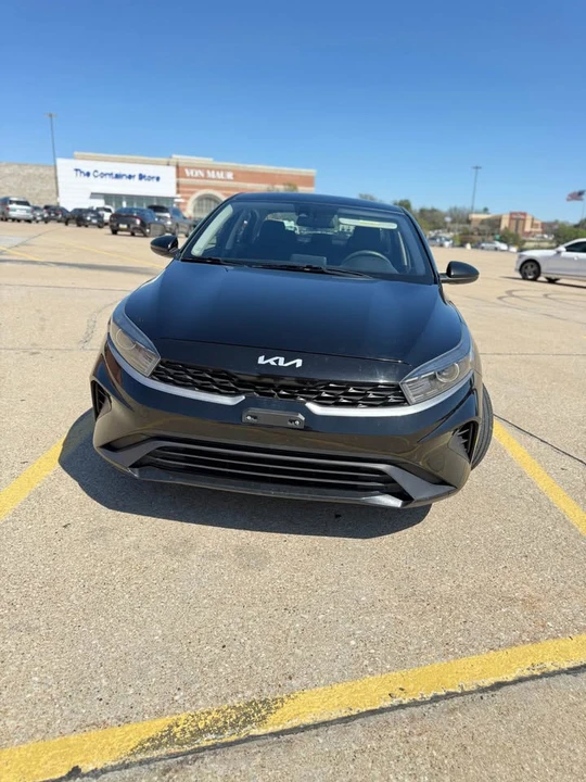 2022 Kia Forte - Image 4 of 11