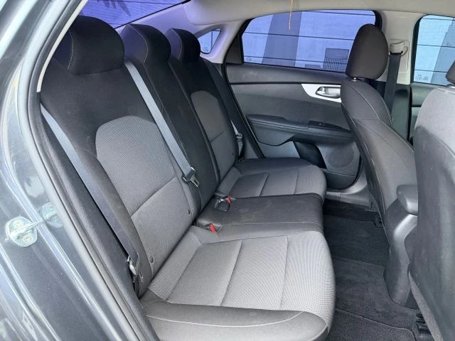 2022 Kia Forte - Image 16 of 20