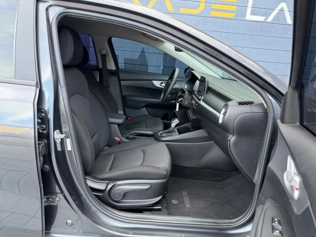 2022 Kia Forte - Image 13 of 20
