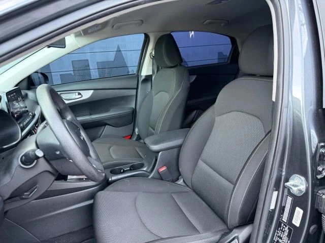 2022 Kia Forte - Image 10 of 20