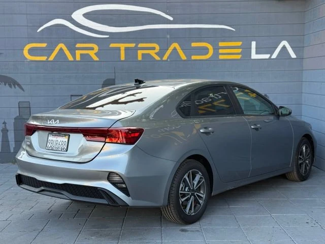 2022 Kia Forte - Image 5 of 12