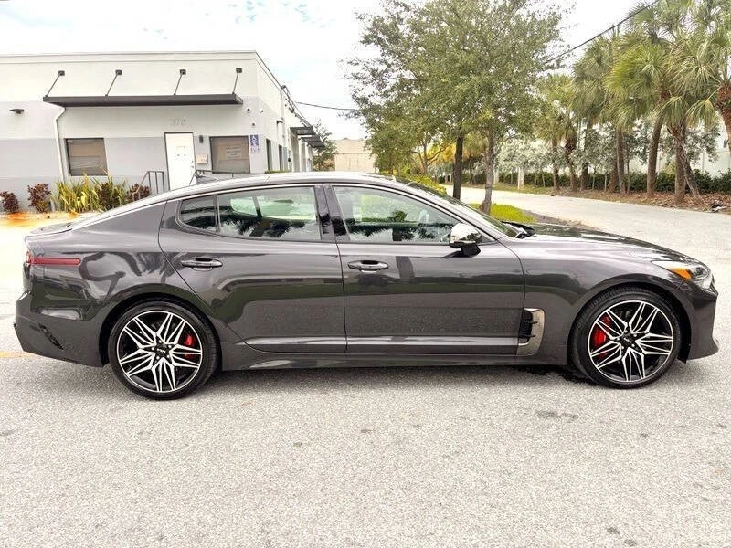 2022 Kia Stinger GT - Image 7 of 21