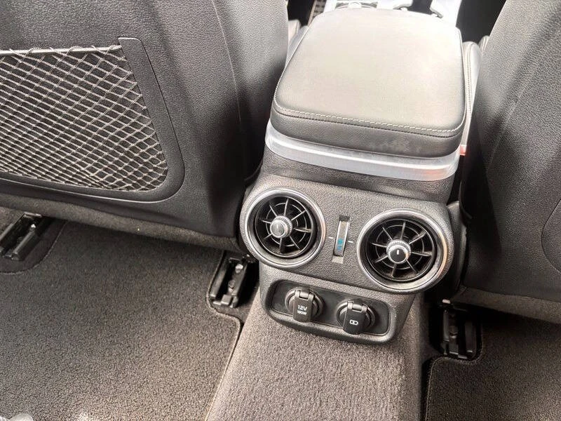 2022 Kia Stinger GT - Image 18 of 21