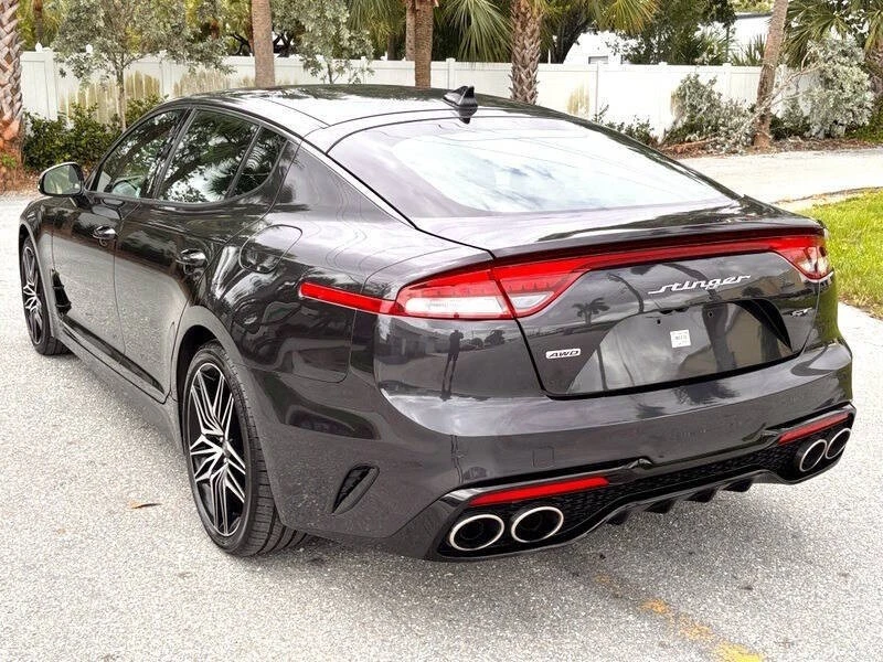 2022 Kia Stinger GT - Image 10 of 21
