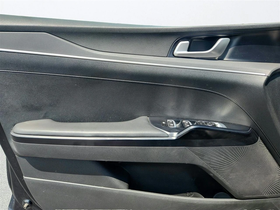 2022 Kia Optima/K5 - Image 19 of 29