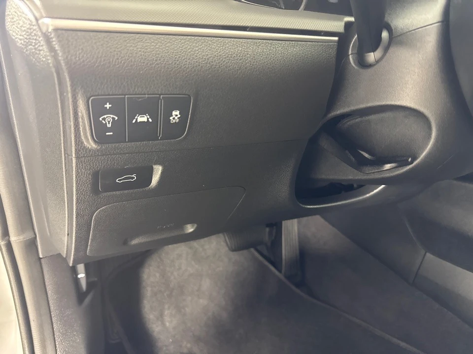 2022 Kia Optima/K5 - Image 17 of 21