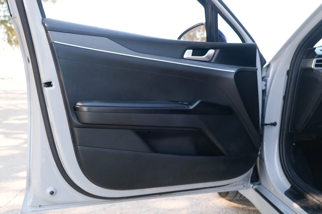 2022 Kia Optima/K5 - Image 14 of 21