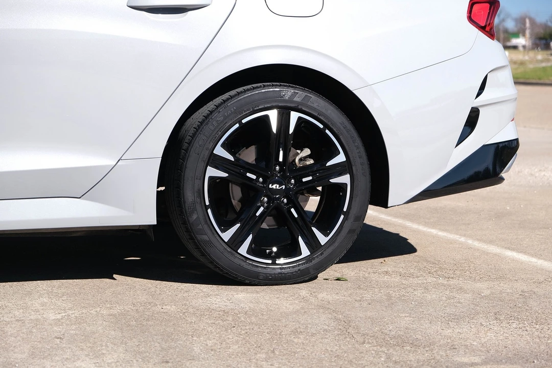 2022 Kia Optima/K5 - Image 8 of 21