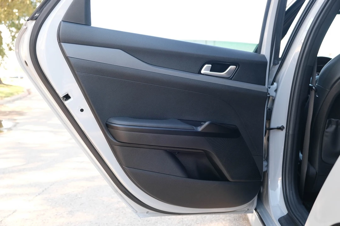 2022 Kia Optima/K5 - Image 21 of 21
