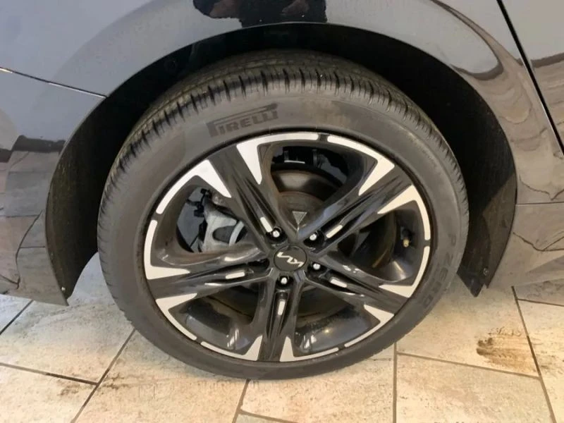 2022 Kia Optima/K5 - Image 10 of 12