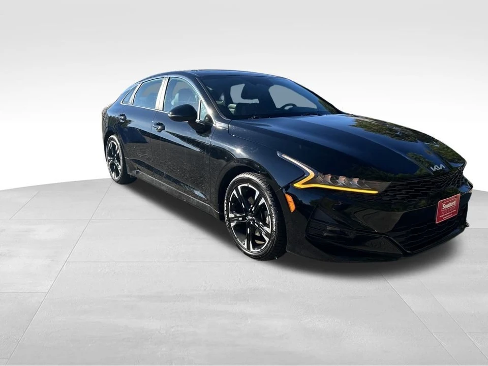 2022 Kia Optima/K5 - Image 10 of 12