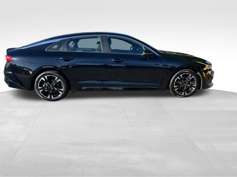 2022 Kia Optima/K5 - Image 9 of 12