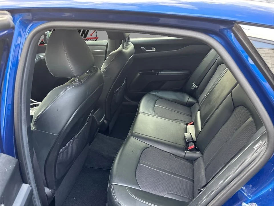 2022 Kia Optima/K5 - Image 10 of 12