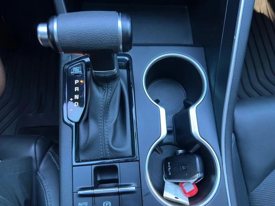 2022 Kia Optima/K5 - Image 18 of 21