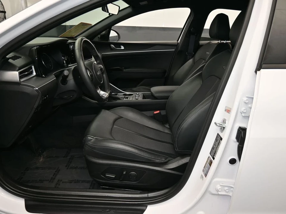 2022 Kia Optima/K5 - Image 11 of 12