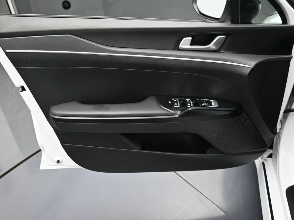 2022 Kia Optima/K5 - Image 12 of 12