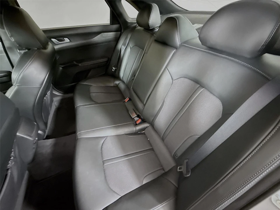 2022 Kia Optima/K5 - Image 14 of 21