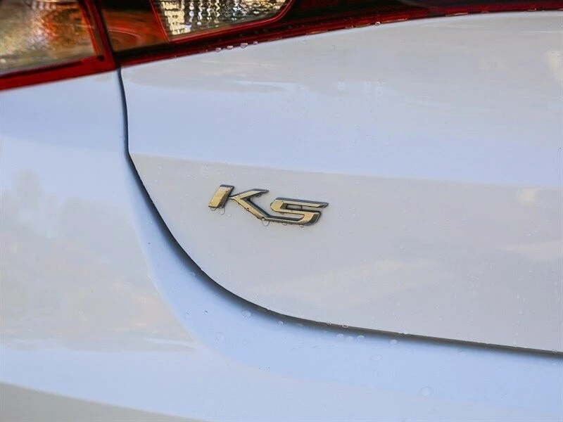 2022 Kia Optima/K5 - Image 16 of 21